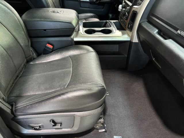Used 2017 RAM 1500 Laramie w/ Convenience Group AWD/4WD image 25