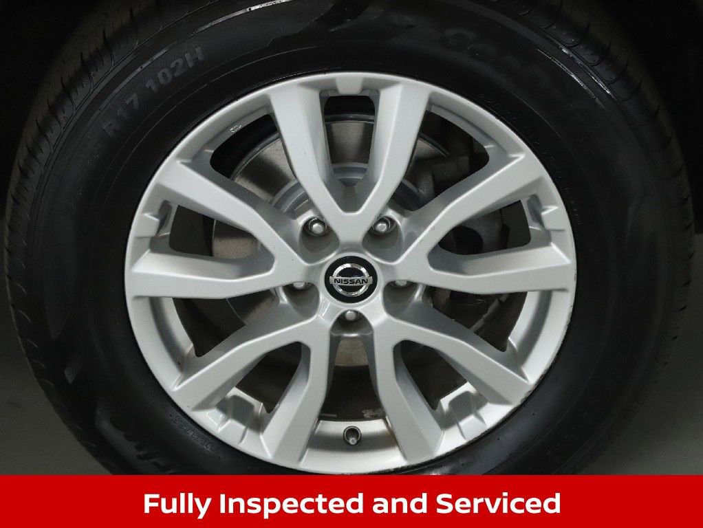 Used 2019 Nissan Rogue SV image 11