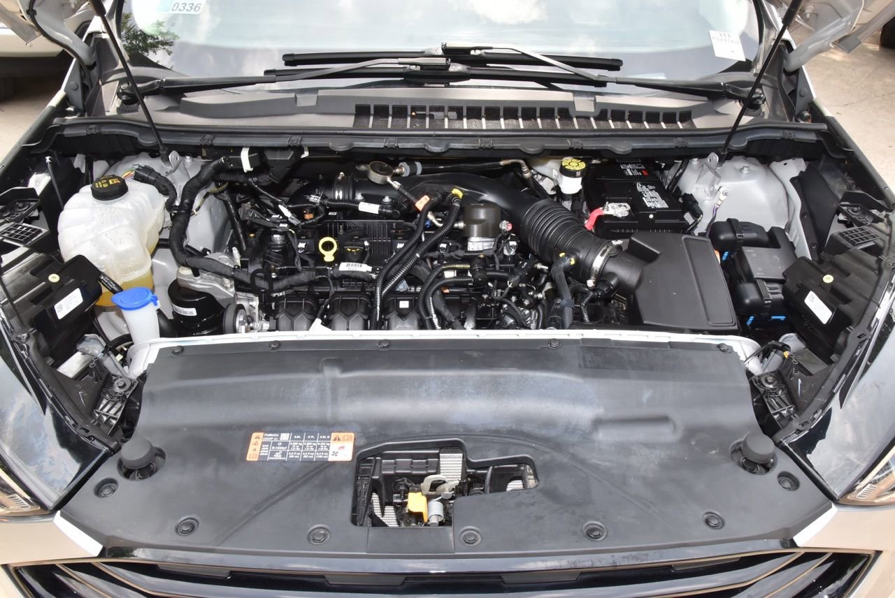 Certified 2023 Ford Edge SE w/ Black Appearance Package image 35