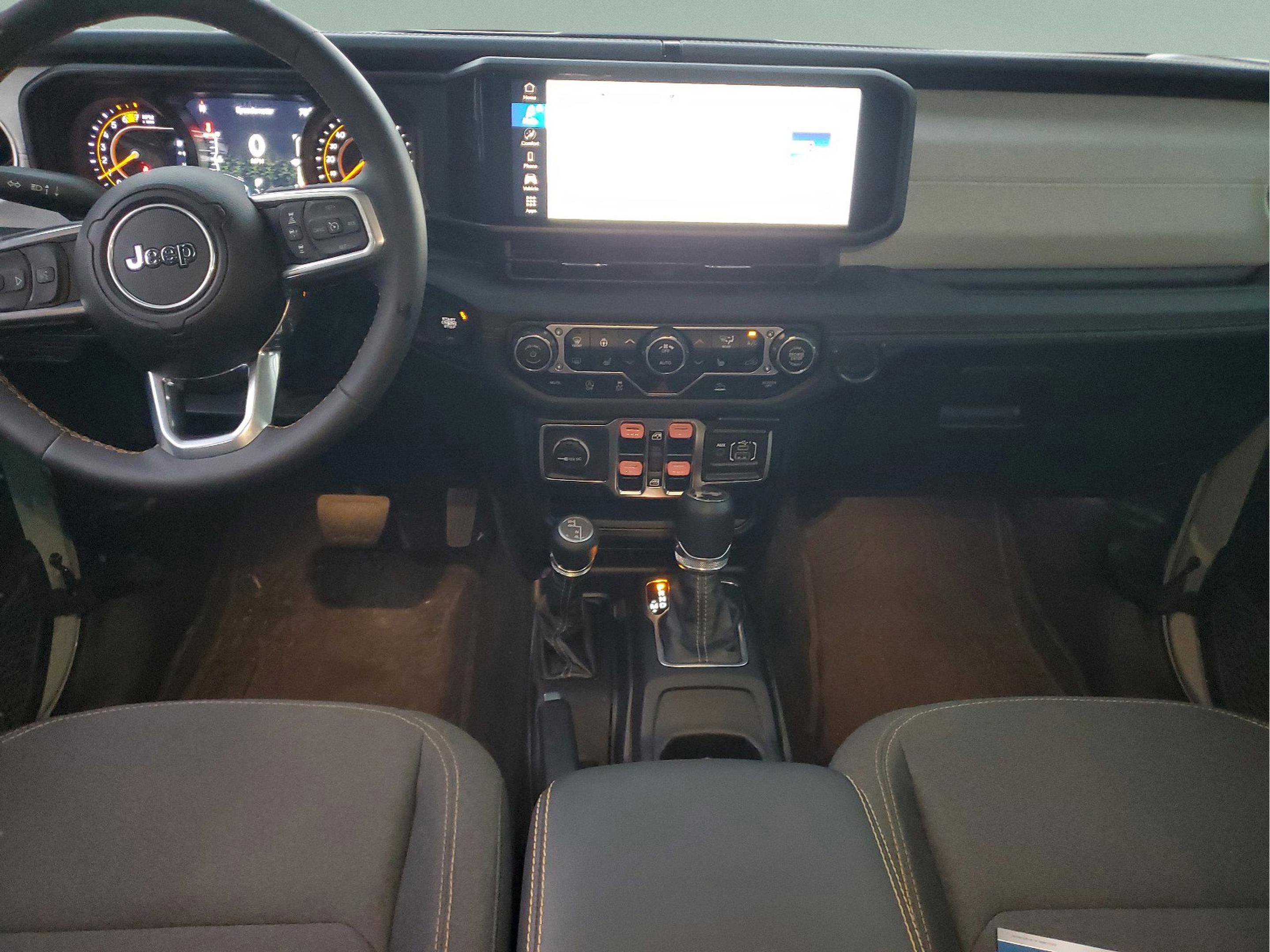 Certified 2024 Jeep Wrangler Sahara image 11