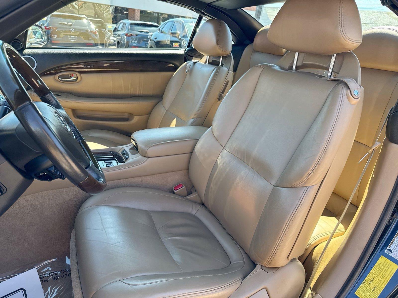Used 2007 Lexus SC 430 Convertible RWD image 3