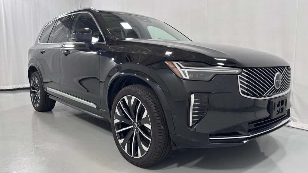 Certified 2026 Volvo XC90 B6 Plus AWD/4WD image 4