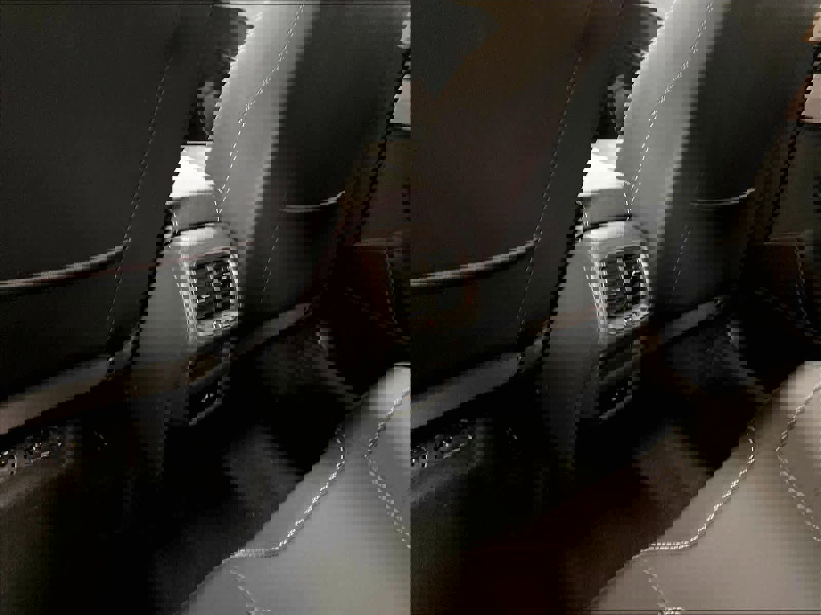 Used 2022 Volkswagen Taos SE image 27