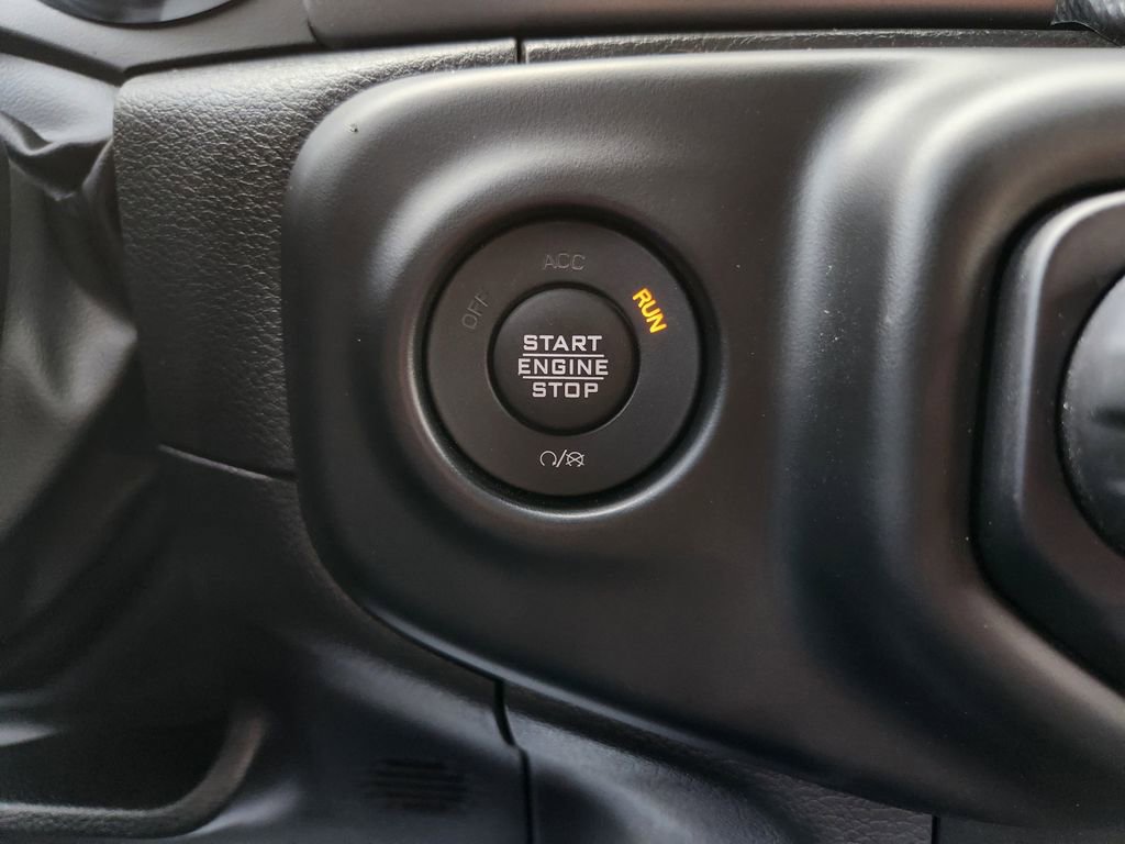 Used 2023 Jeep Wrangler Sport S image 22