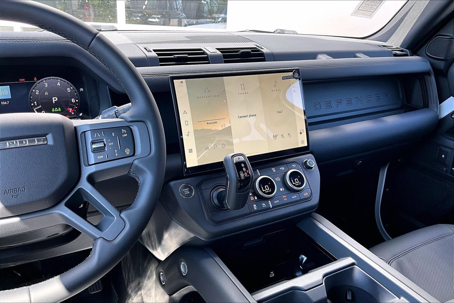 New 2026 Land Rover Defender 110 X-Dynamic SE AWD/4WD image 7