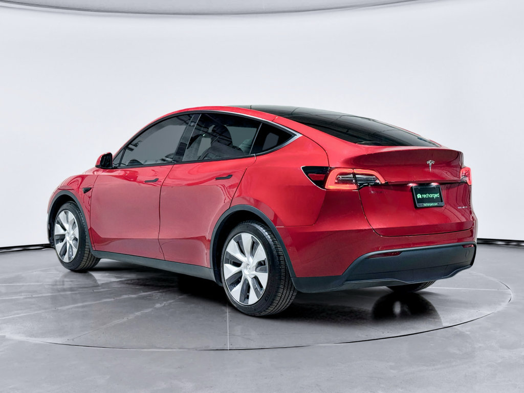 Used 2021 Tesla Model Y Long Range image 2