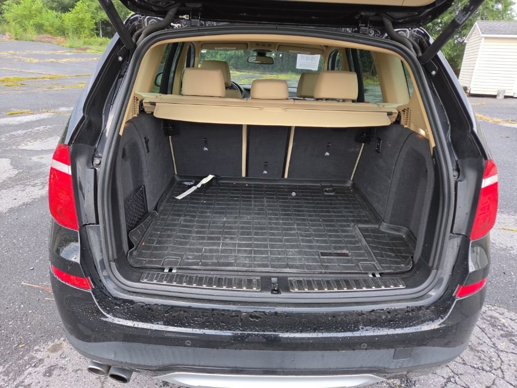 Used 2017 BMW X3 sDrive28i RWD image 9