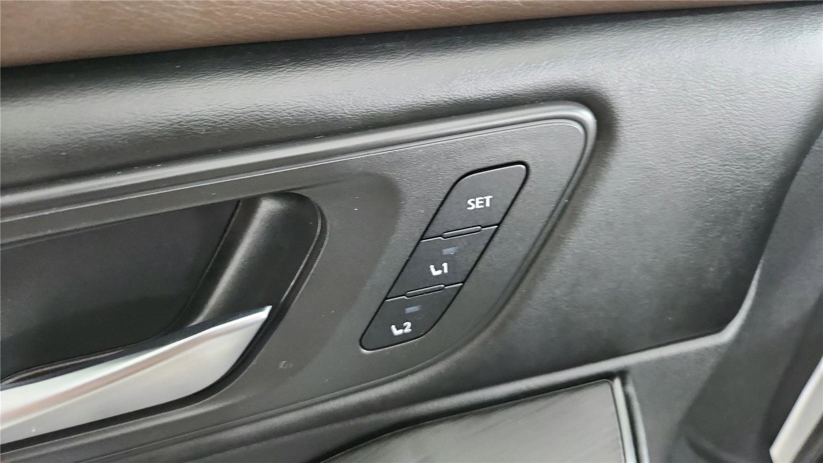 Used 2023 Nissan Rogue SL w/ SL Premium Package FWD image 13