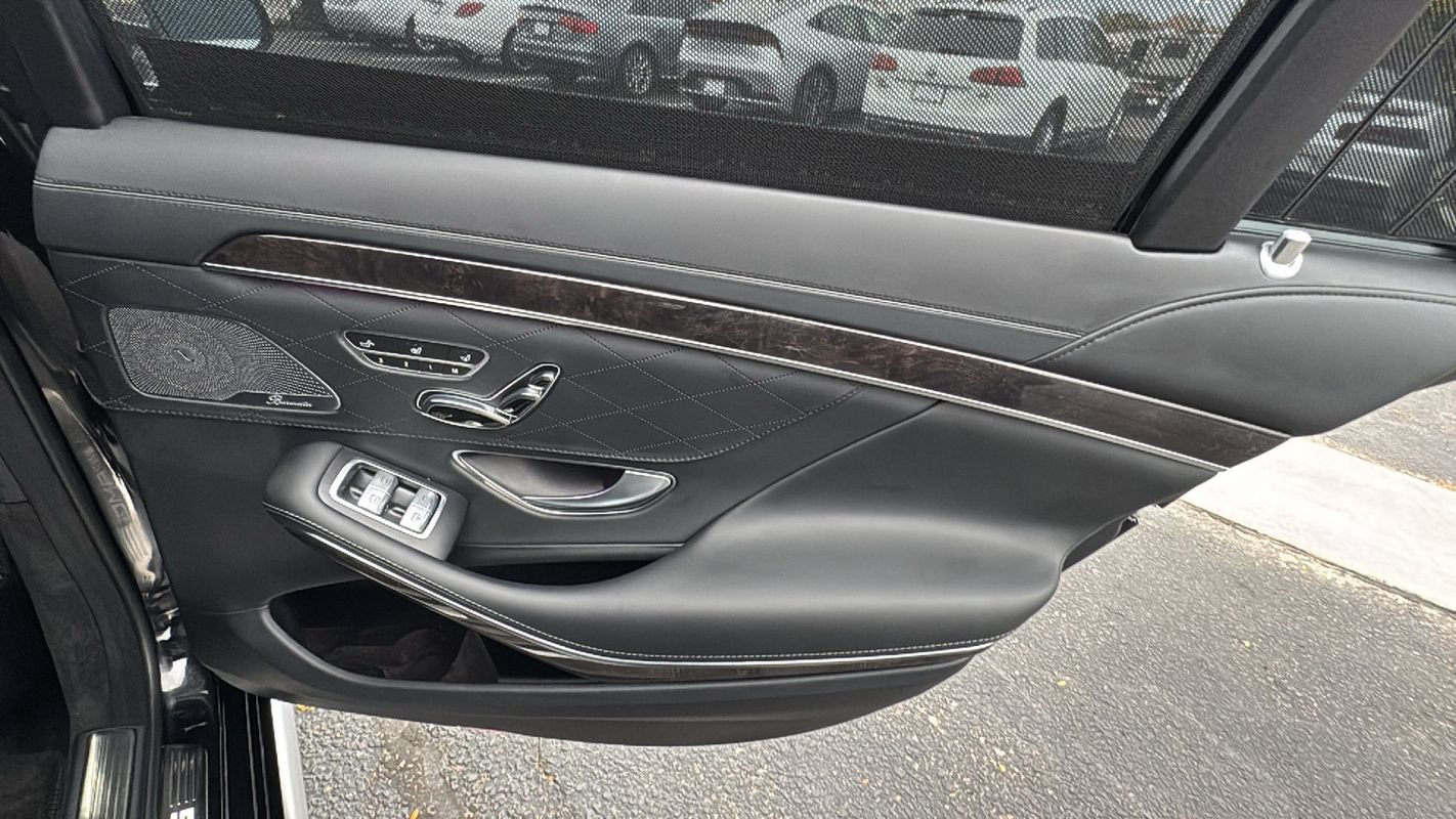 Used 2015 Mercedes-Benz S 63 AMG 4MATIC Sedan image 20