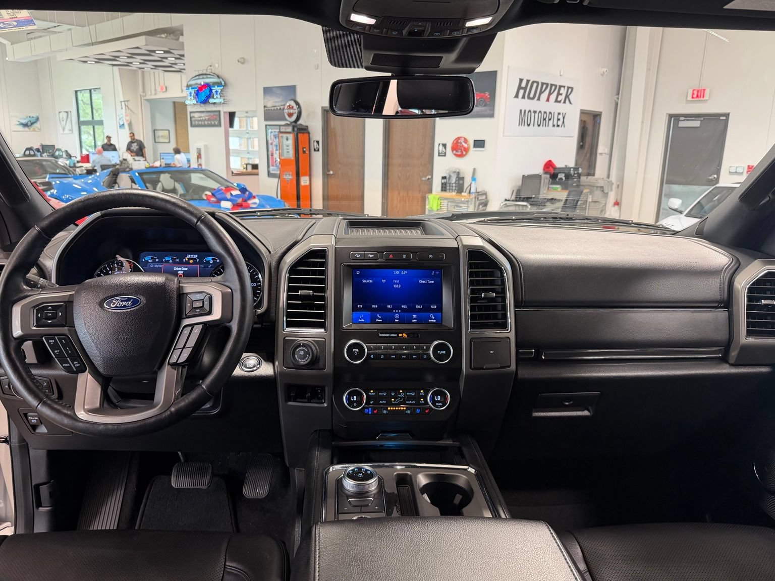 Used 2021 Ford Expedition XLT AWD/4WD image 9