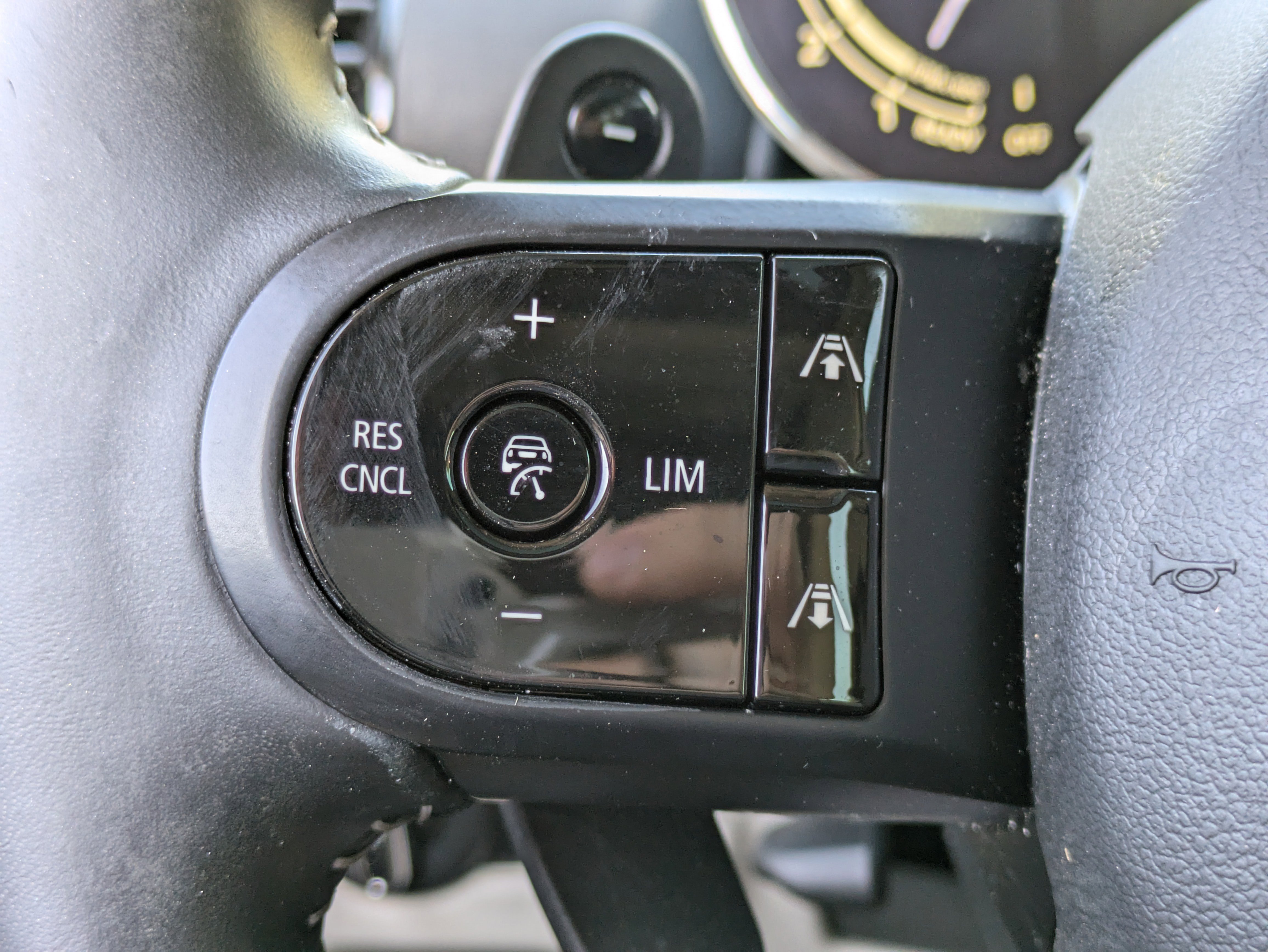 Used 2022 MINI Cooper Clubman S image 24