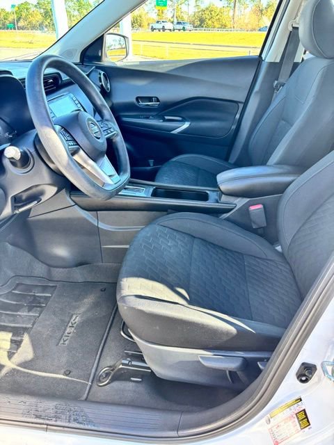 Used 2021 Nissan Kicks SV image 6