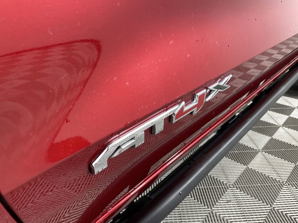 Used 2023 GMC Canyon AT4X image 31