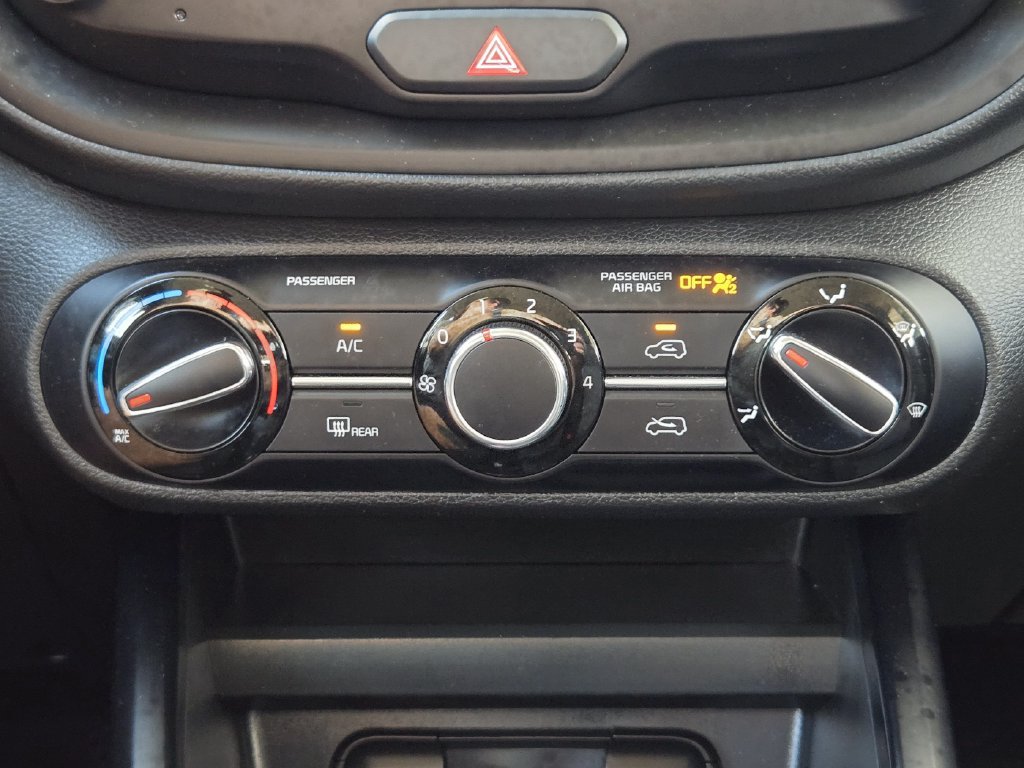Certified 2022 Kia Soul LX w/ Technology Package FWD image 22
