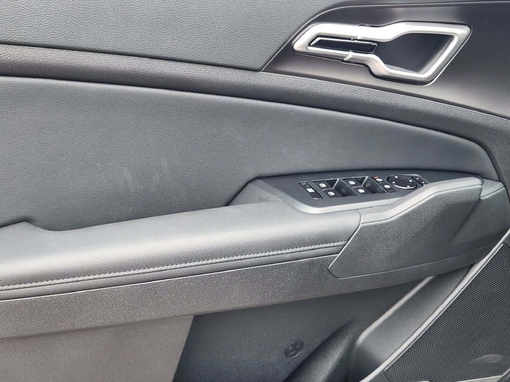 New 2026 Kia Sportage EX AWD/4WD image 8