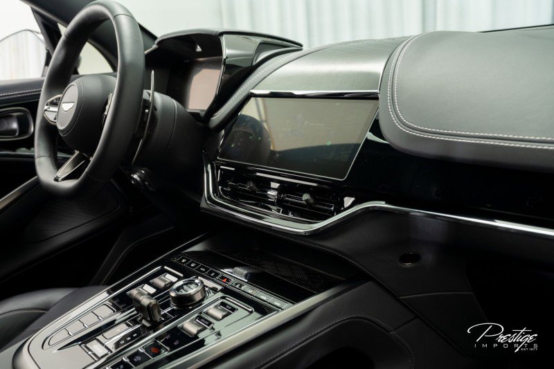 Used 2025 Aston Martin DBX 707 image 48