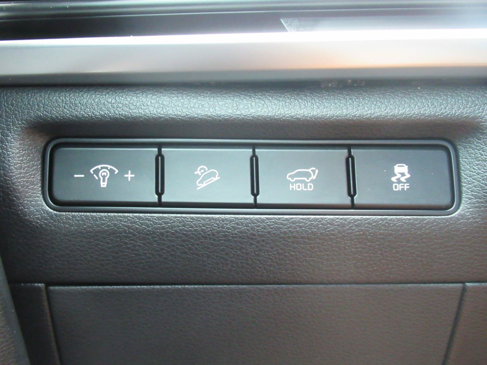 Used 2024 Kia Telluride EX w/ EX Captain's Chair Package FWD image 24