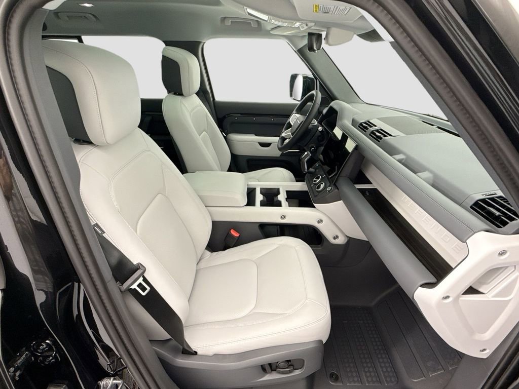 New 2026 Land Rover Defender 110 X-Dynamic SE AWD/4WD image 20