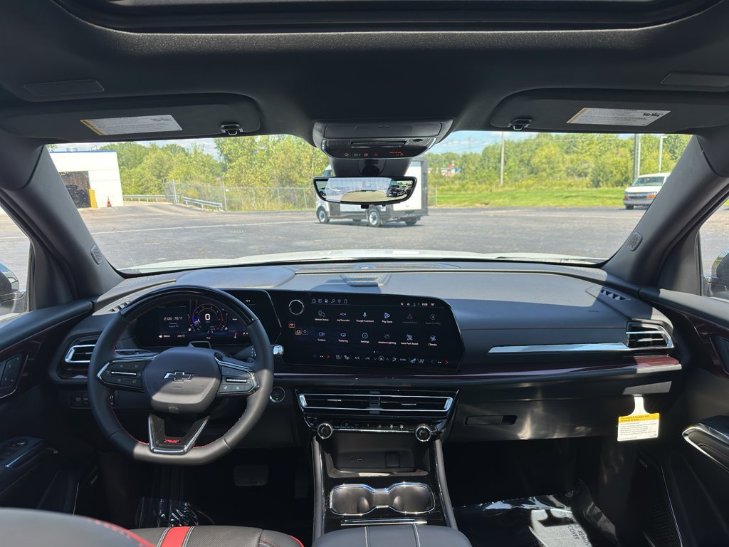 New 2027 Chevrolet Traverse RS w/ LPO, Floor Liner Package AWD/4WD image 23