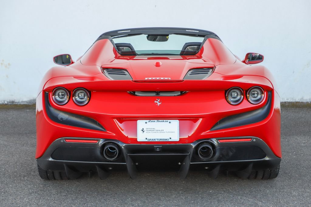 Certified 2022 Ferrari F8 Tributo RWD image 30