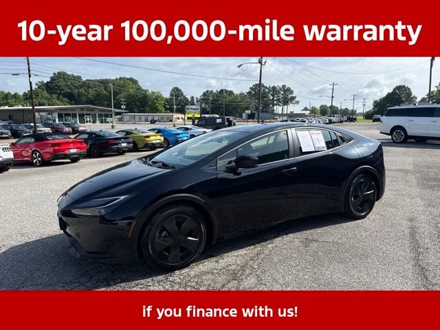 Used 2025 Toyota Prius LE FWD image 3