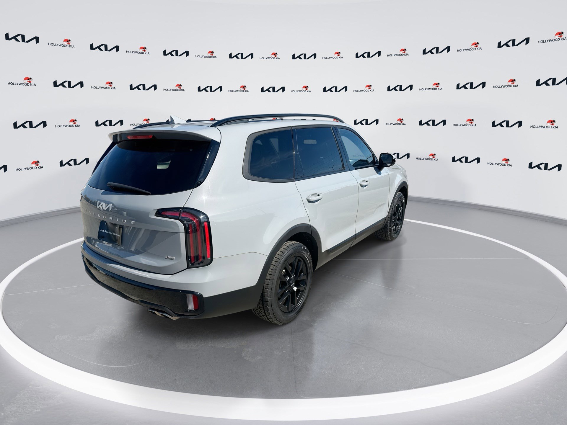 Used 2024 Kia Telluride SX X-Pro image 8