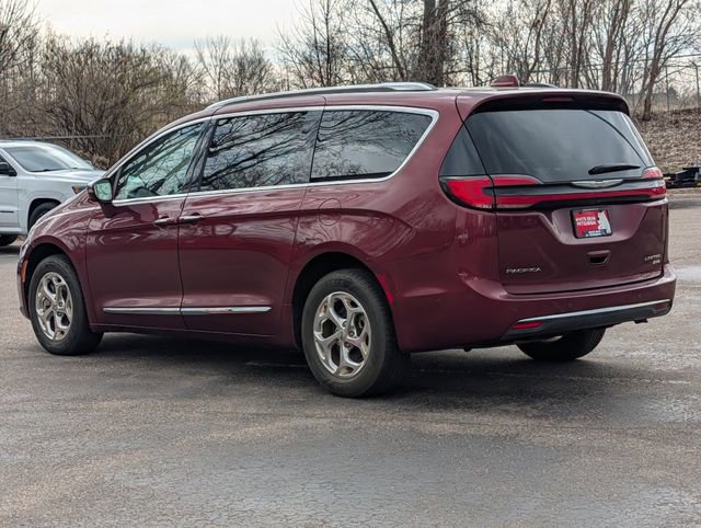 Used 2021 Chrysler Pacifica Limited w/ Premium & Safety Sphere Group image 4
