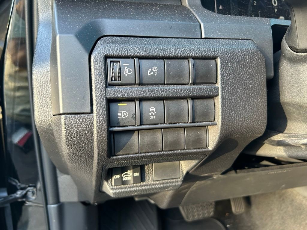 Used 2024 Toyota Tacoma SR RWD image 17
