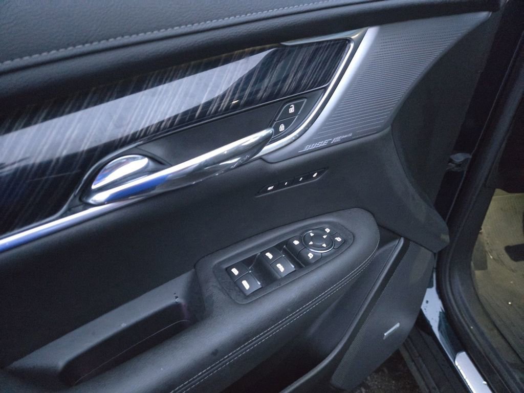 Certified 2024 Cadillac XT6 Premium Luxury AWD/4WD image 15