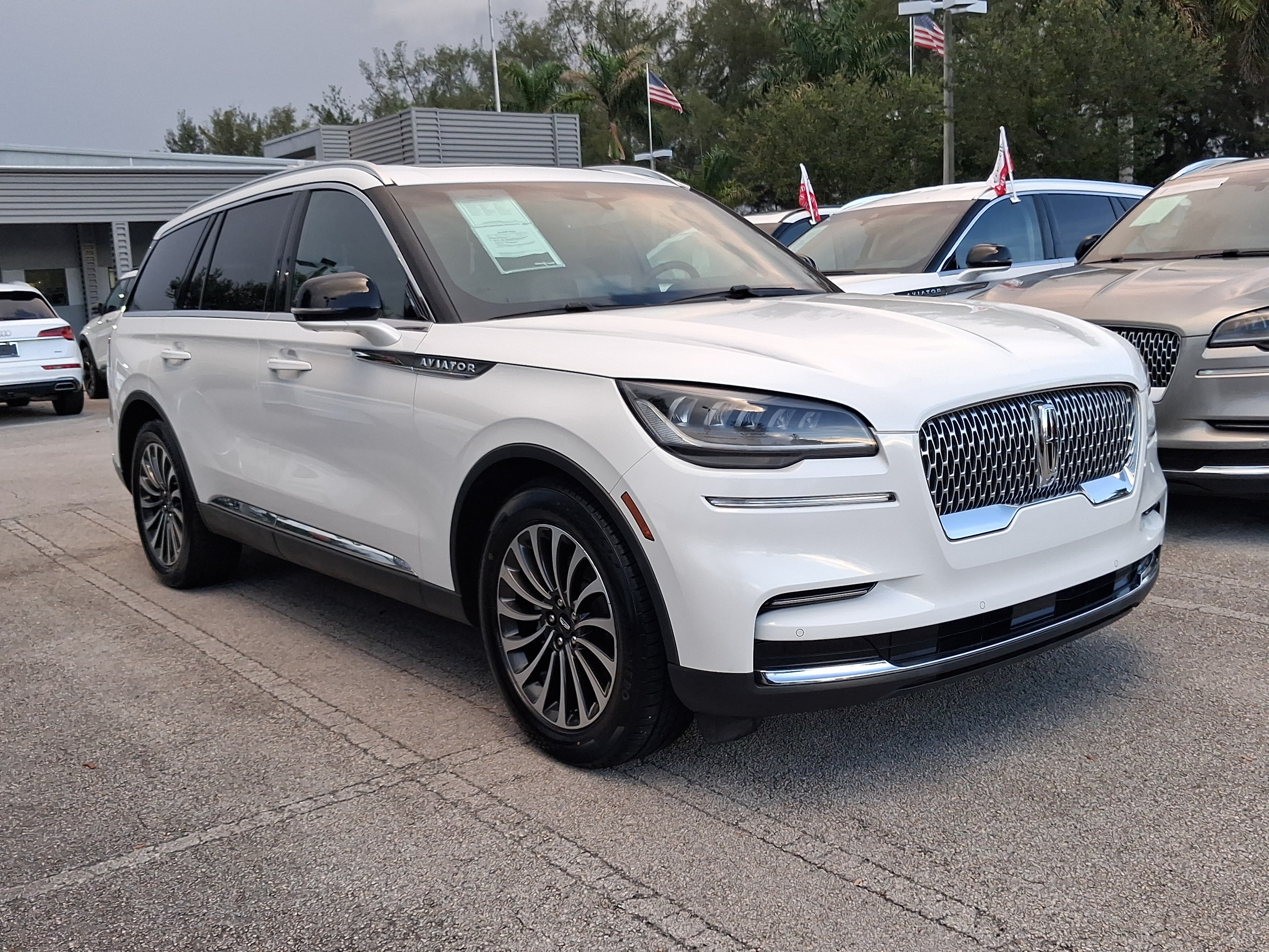 Certified 2023 Lincoln Aviator Reserve RWD image 23