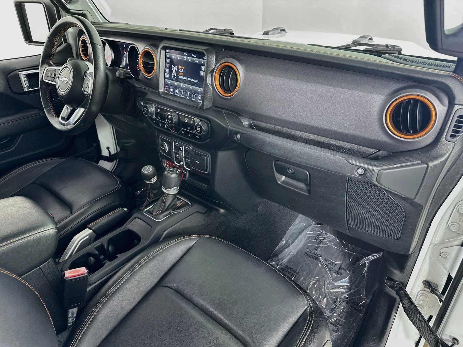 Used 2021 Jeep Gladiator Mojave AWD/4WD image 26