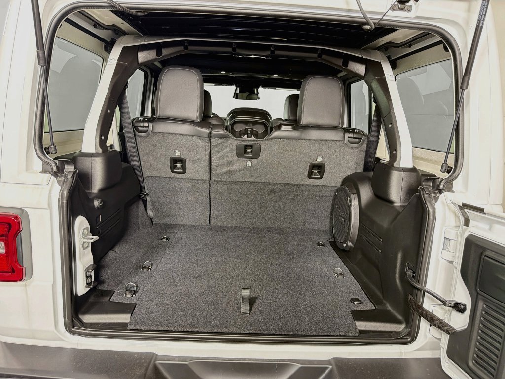 New 2027 Jeep Wrangler Unlimited Sahara AWD/4WD image 26