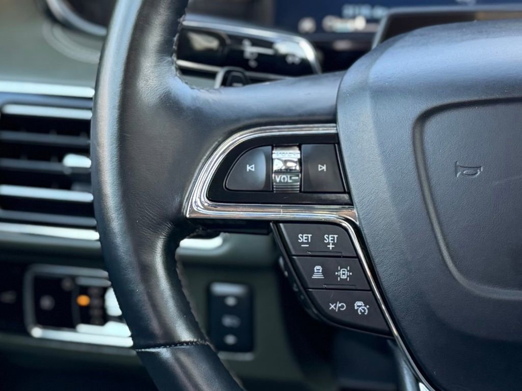 Used 2024 Lincoln Navigator Black Label image 20