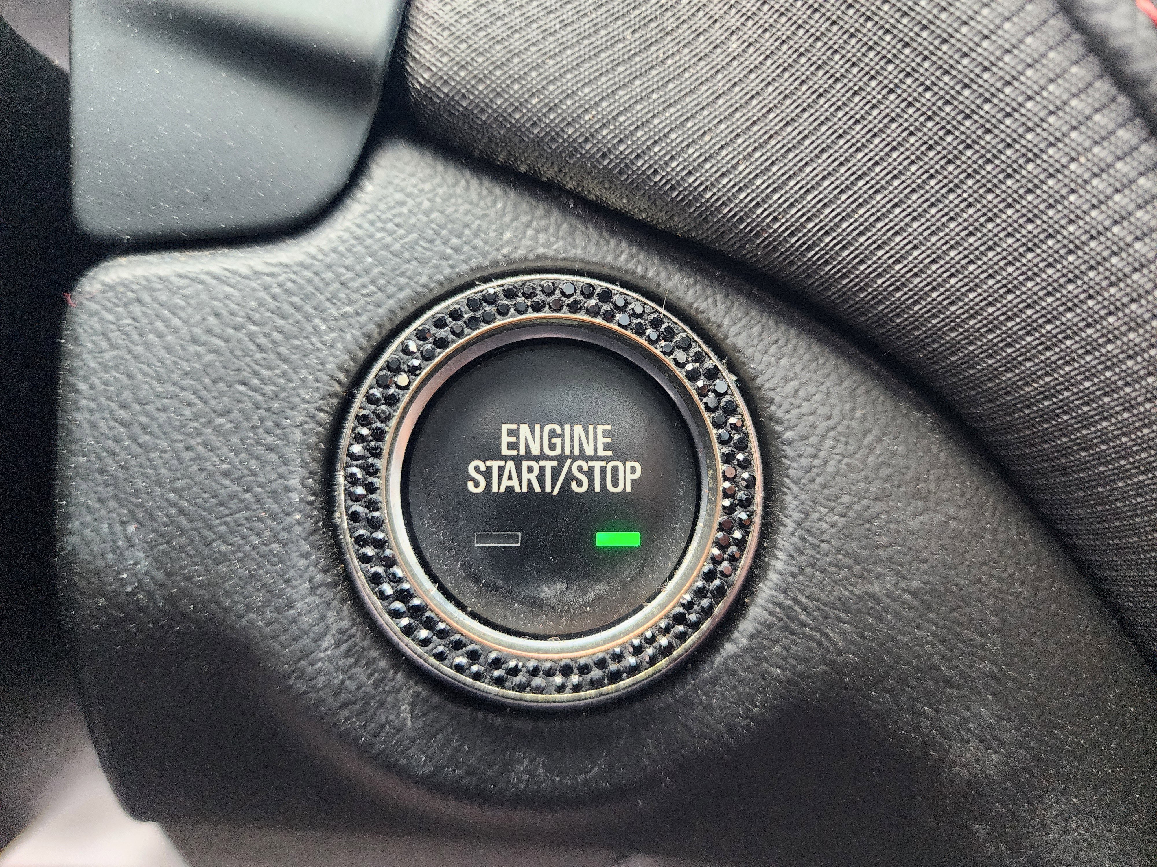 Used 2022 Chevrolet Equinox RS w/ RS Leather Package image 33