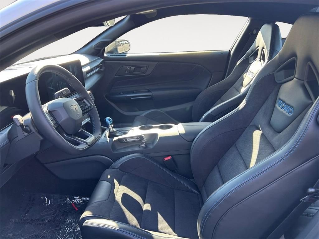 New 2025 Ford Mustang Dark Horse image 10