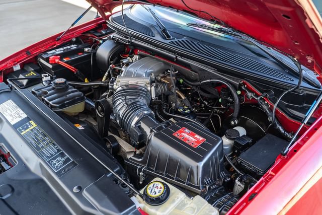 Used 2004 Ford F150 Lightning RWD image 32