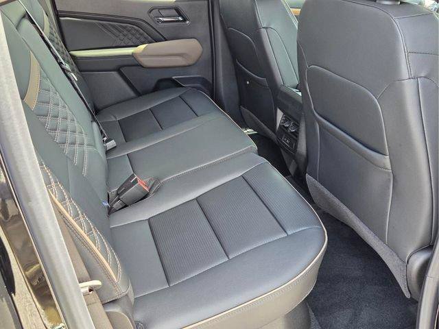 New 2026 GMC Canyon Denali w/ LPO, Denali Black Edition AWD/4WD image 17