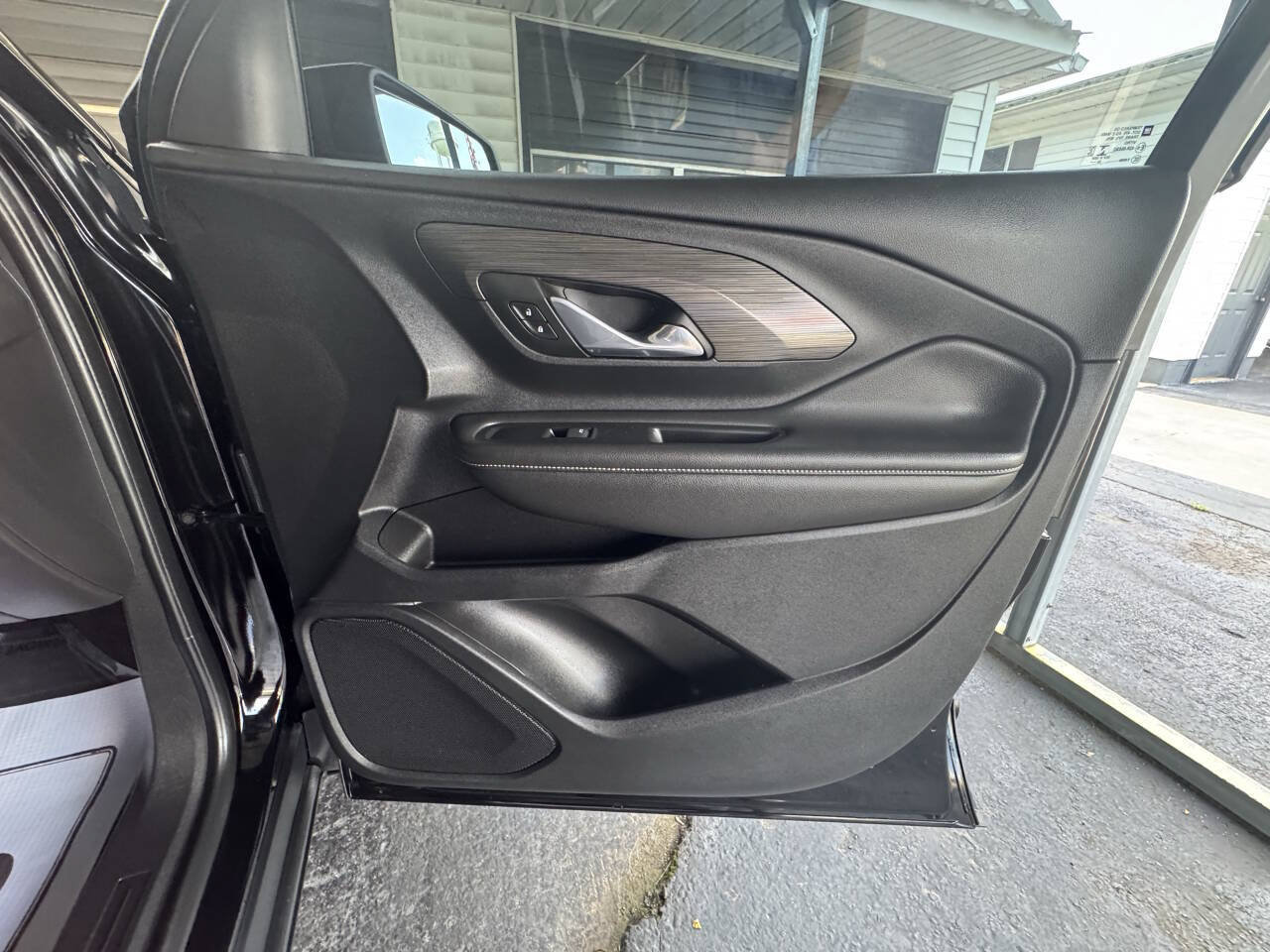 Used 2023 GMC Terrain SLT w/ Tech Package FWD image 45