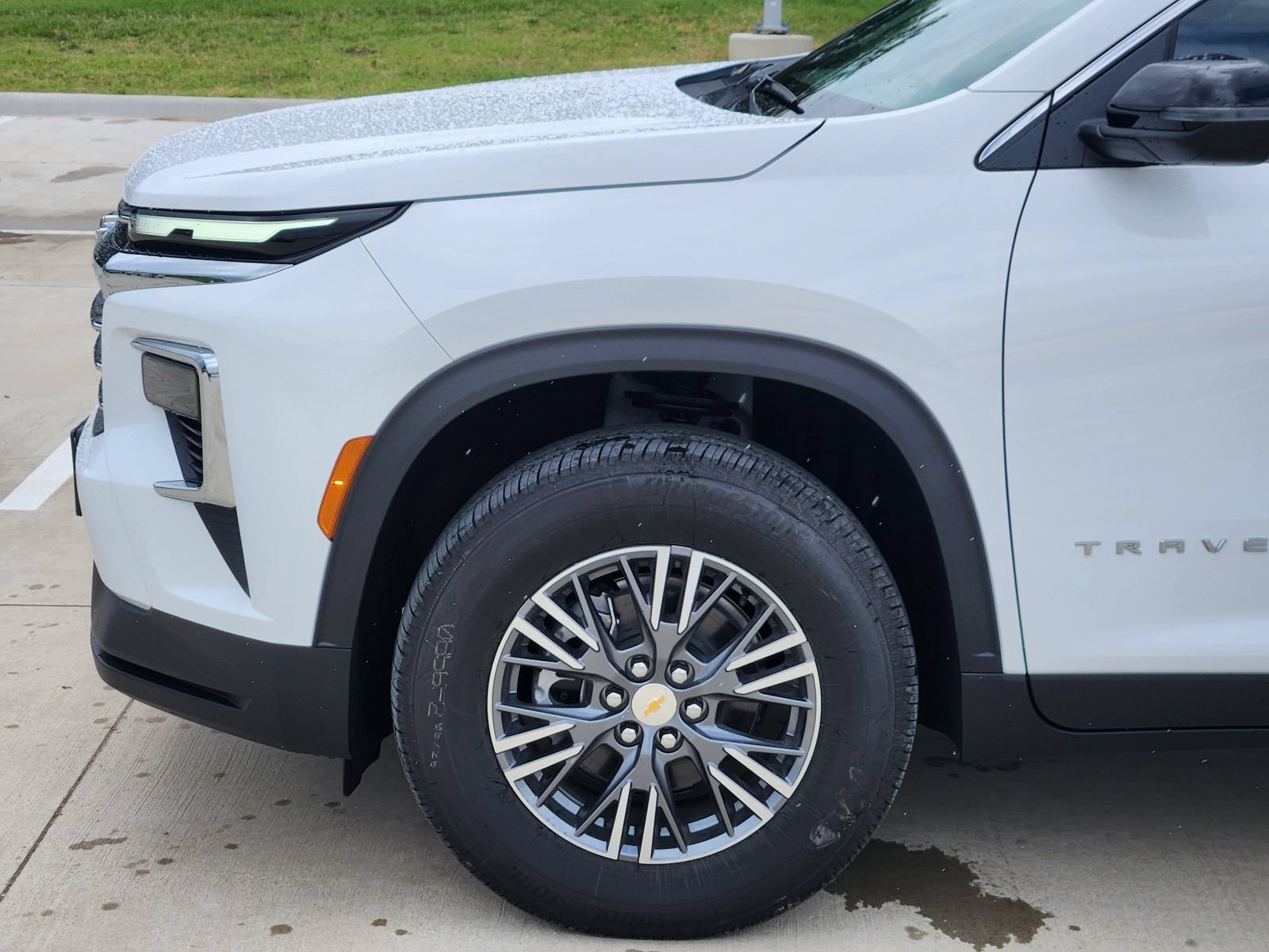New 2026 Chevrolet Traverse LT FWD image 10