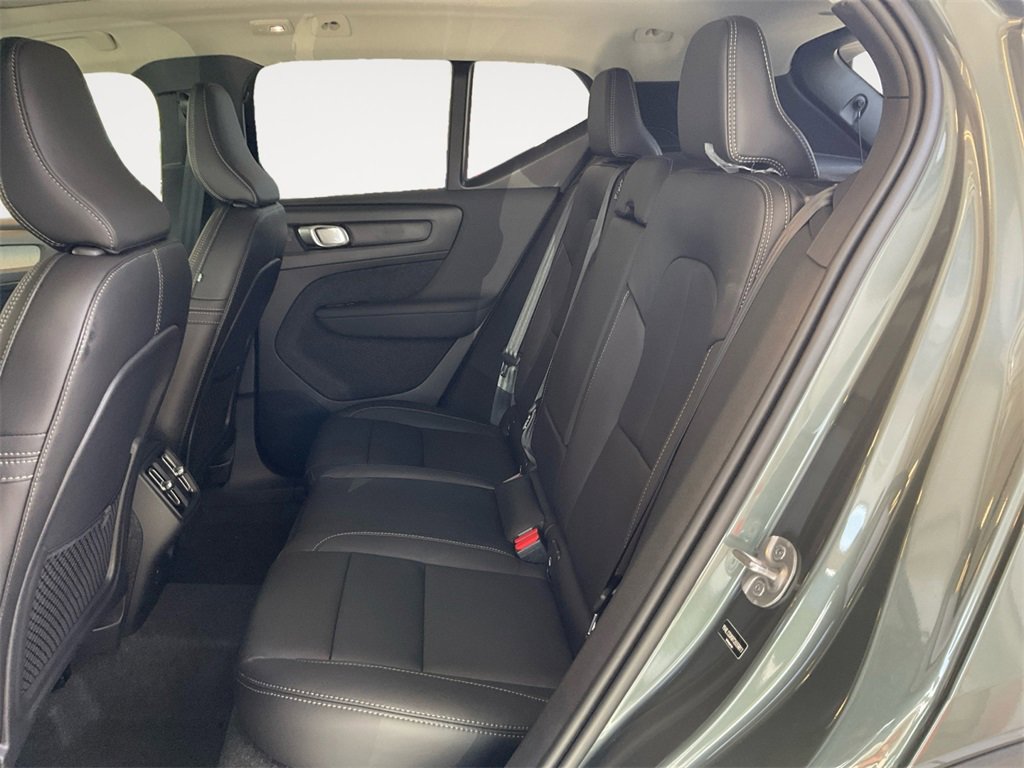 New 2026 Volvo XC40 B5 Core image 13