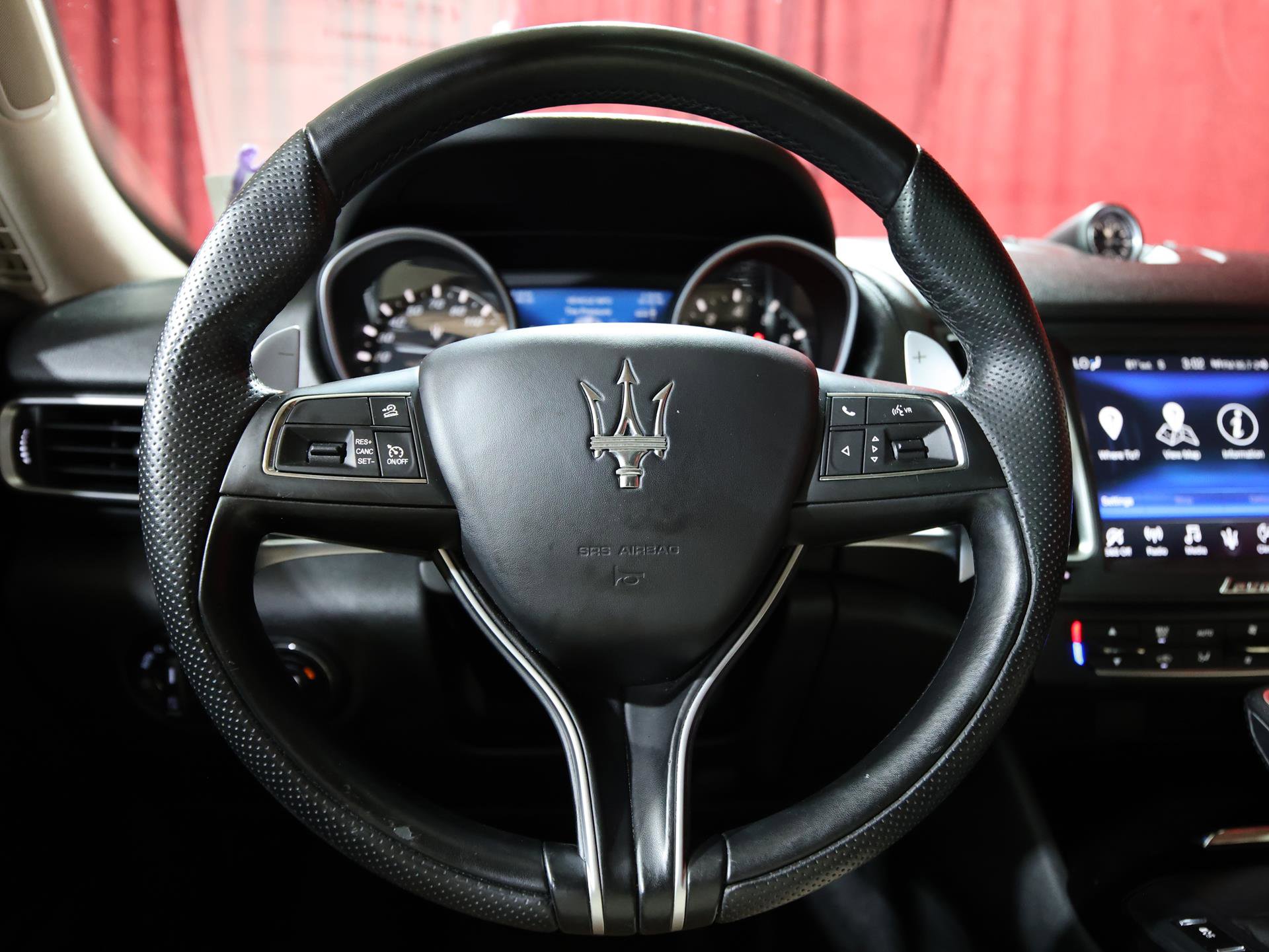 Used 2020 Maserati Levante S AWD/4WD image 16