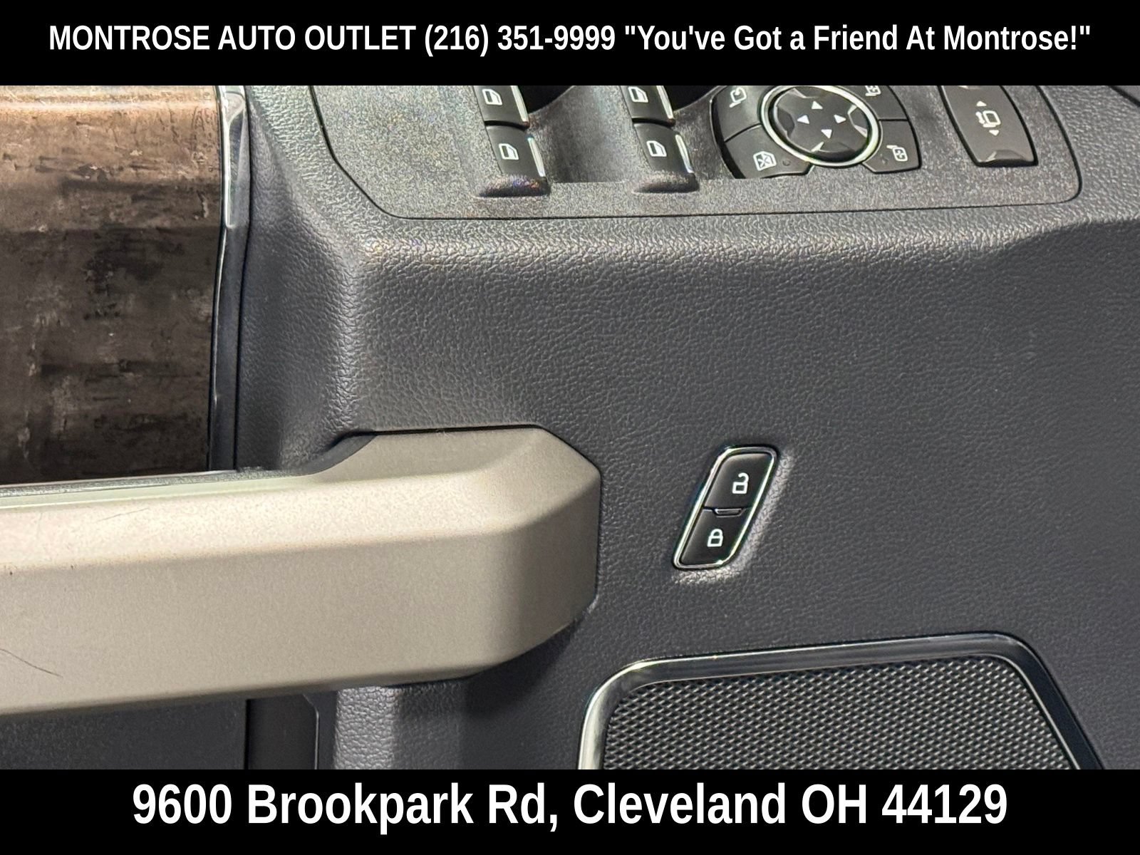 Used 2022 Ford F250 Lariat w/ Black Appearance Package AWD/4WD image 15