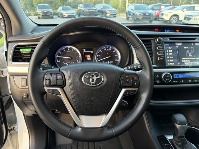 Used 2018 Toyota Highlander XLE FWD image 25