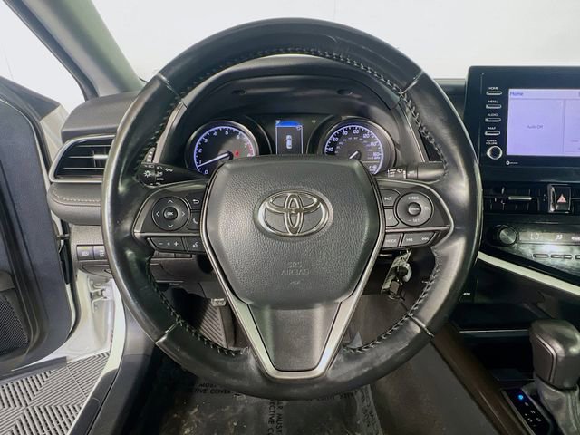Used 2021 Toyota Camry SE FWD image 16
