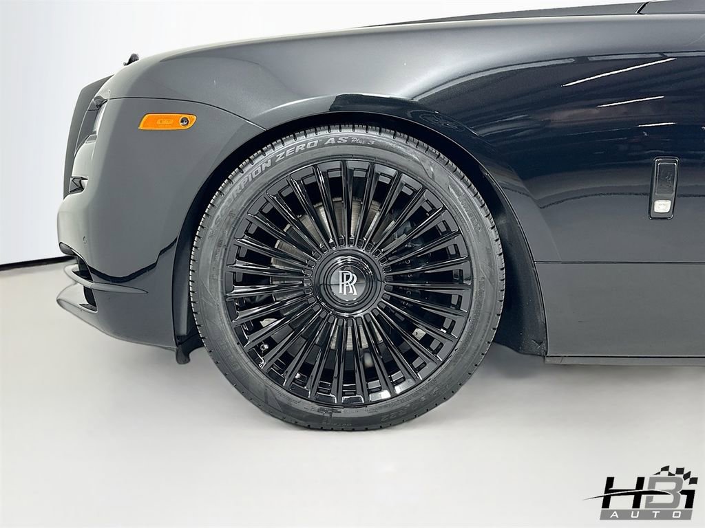 Used 2018 Rolls-Royce Dawn RWD image 17