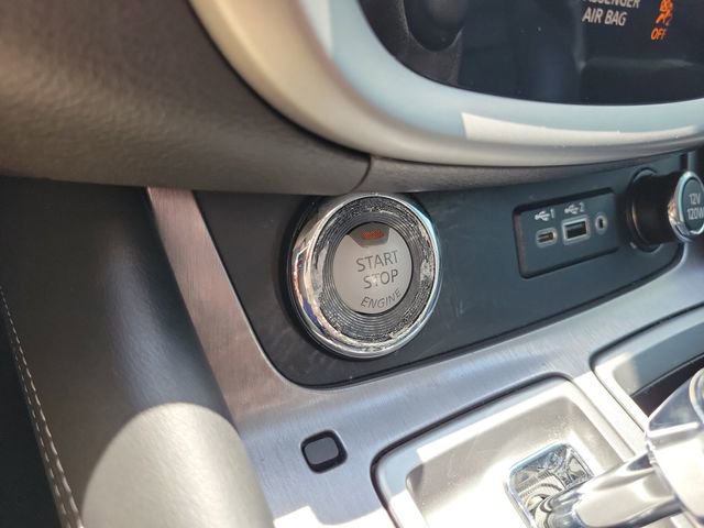 Certified 2022 Nissan Murano SV w/ SV Midnight Edition Package FWD image 32