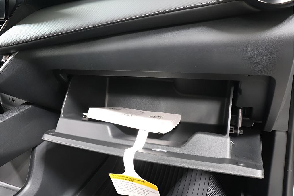 New 2027 Chevrolet Equinox LT w/ Convenience Package II FWD image 35