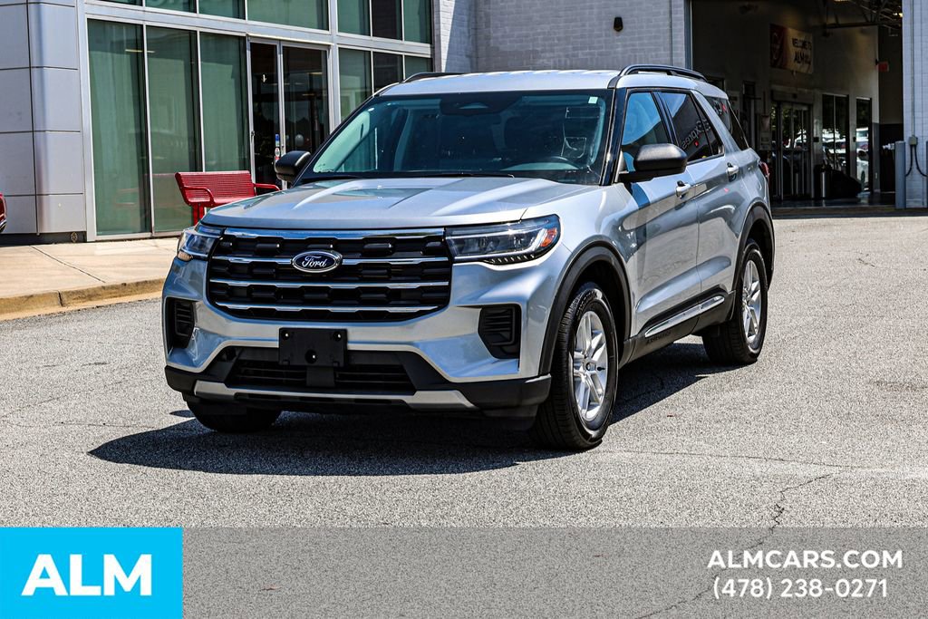 Used 2025 Ford Explorer Active image 4