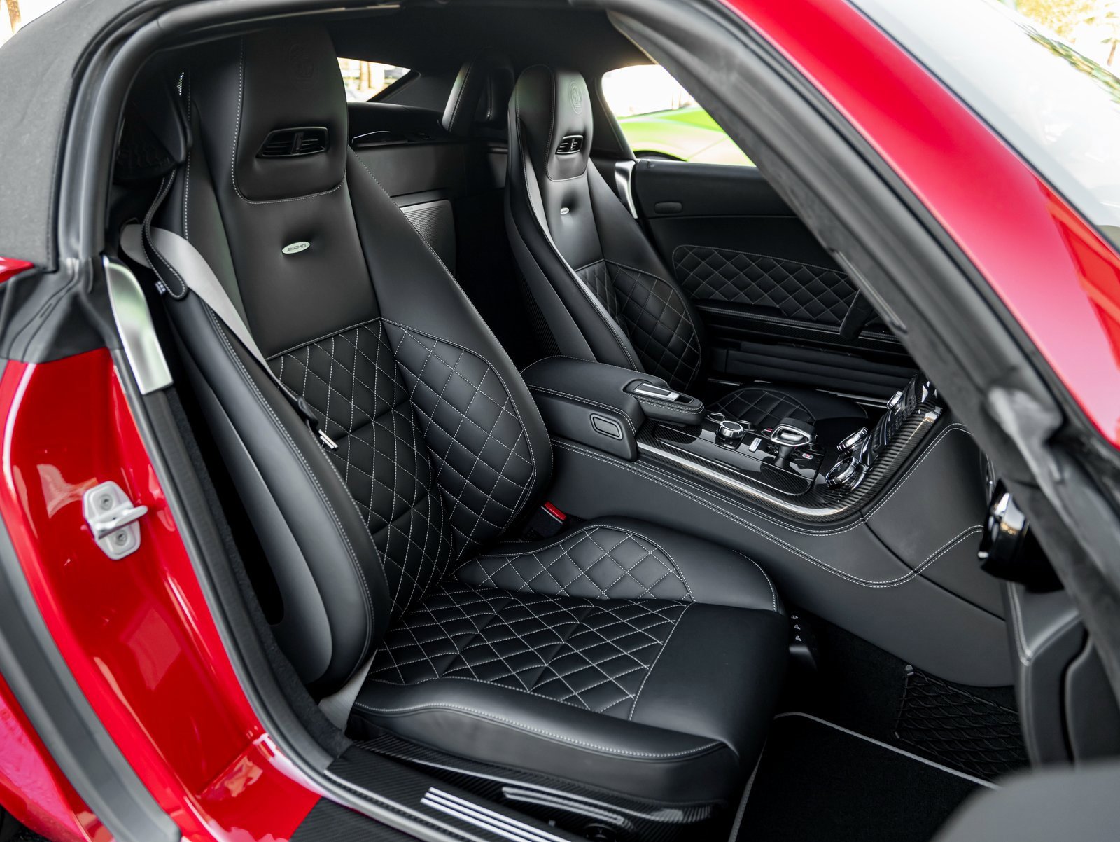 Used 2015 Mercedes-Benz SLS AMG GT Final Edition image 25