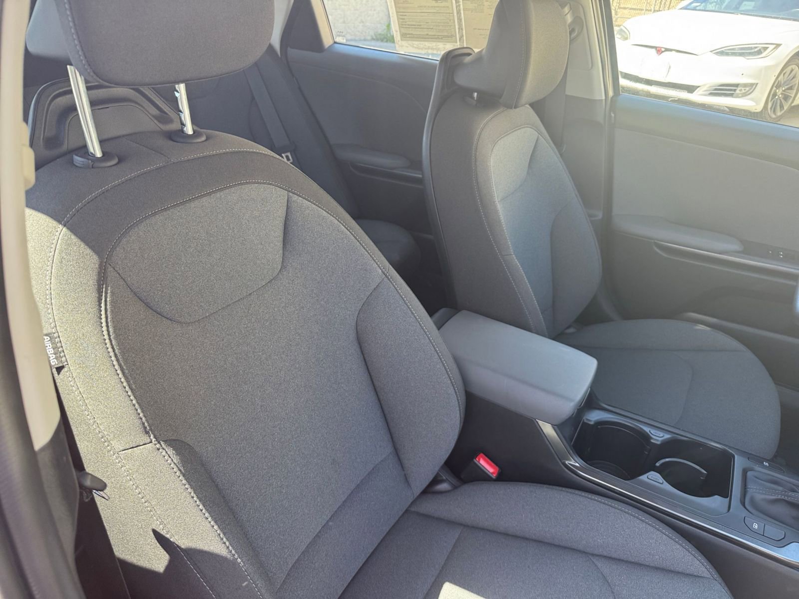 Used 2025 Kia K4 LXS image 35